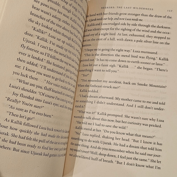 Seekers Books #4 and #5 by Erin Hunter - Picture 8 of 9